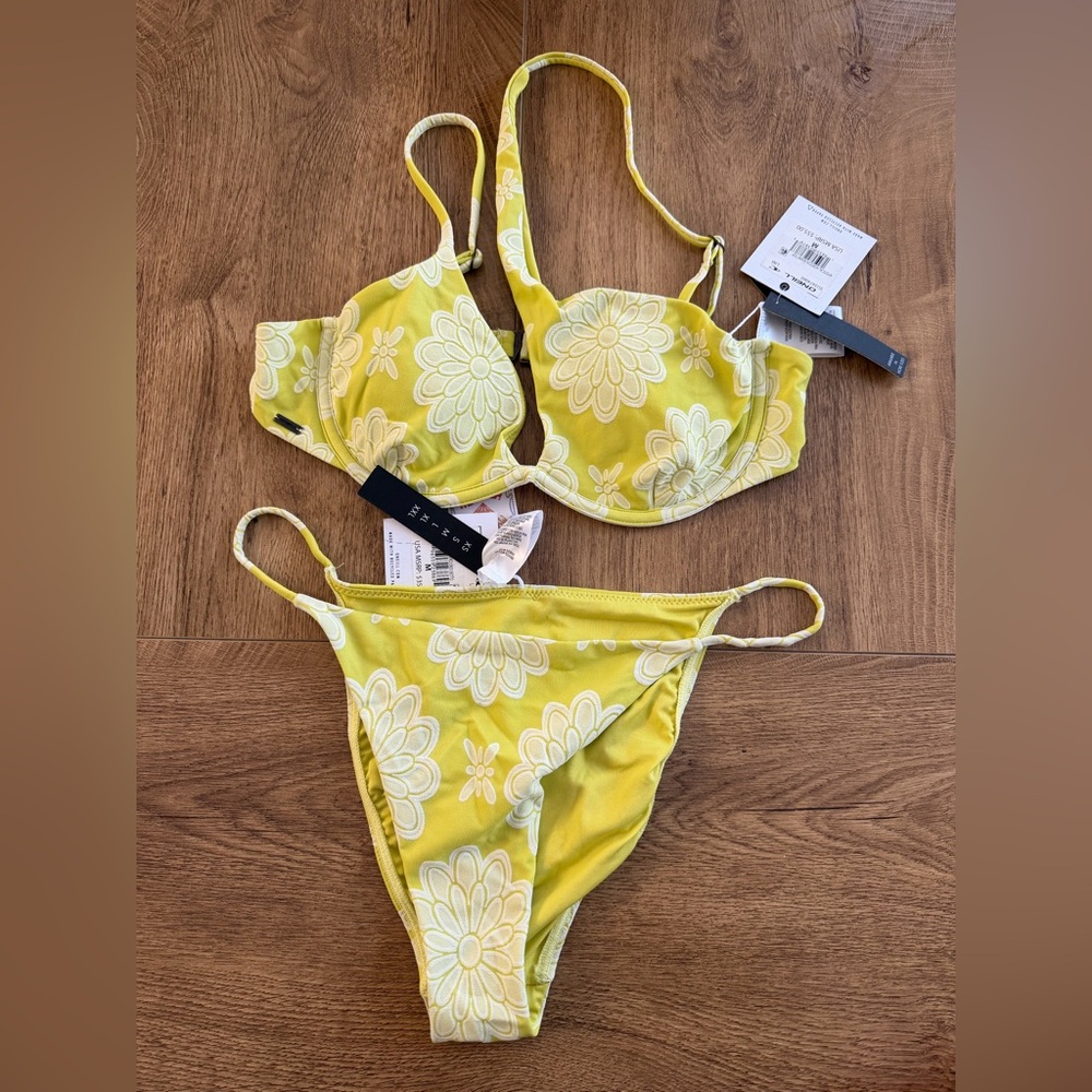 O’Neil women’s bikini size Medium